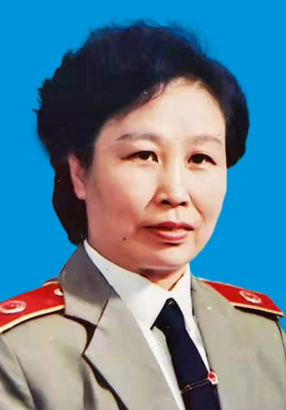 国家一级美术师--董桂珍