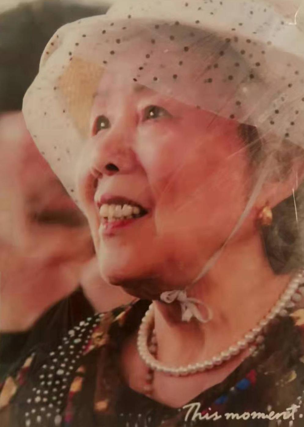 国家一级工艺美术师—吴祖英