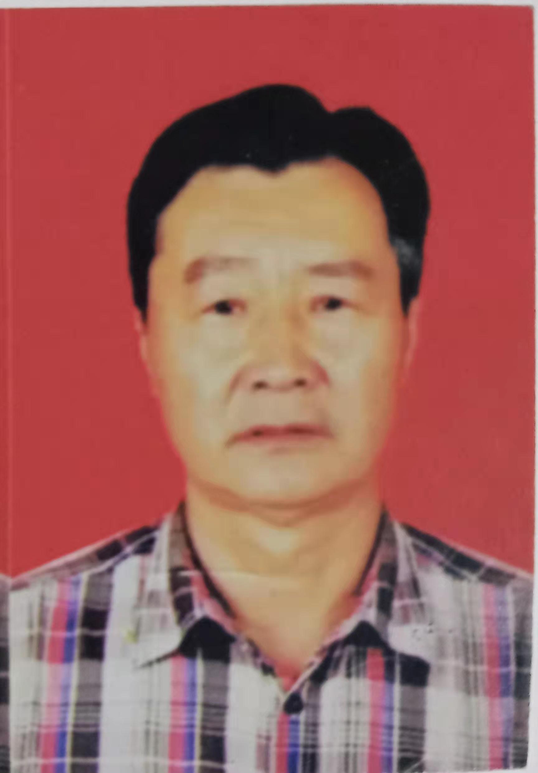 国家一级美术师--李新伟
