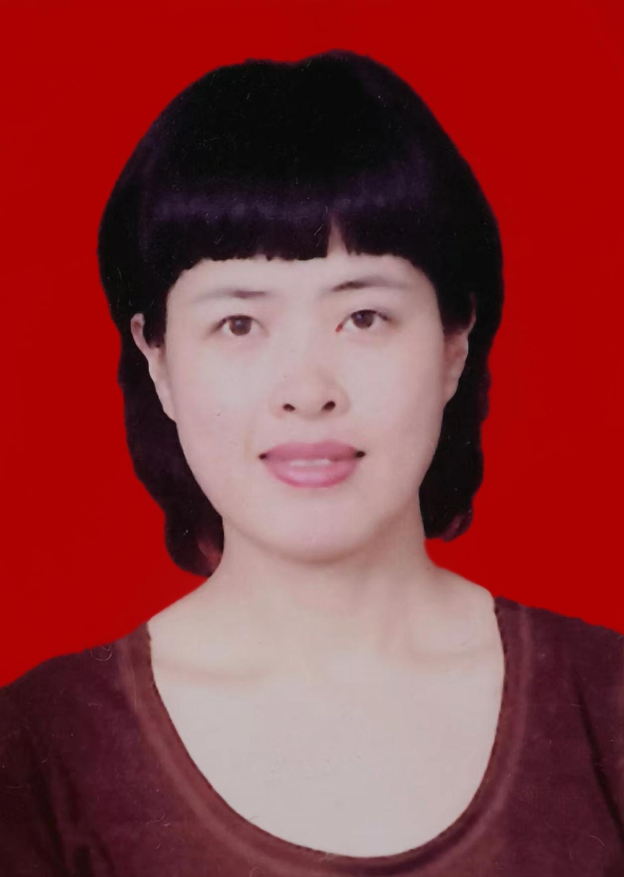 国家一级美术师--范一冰